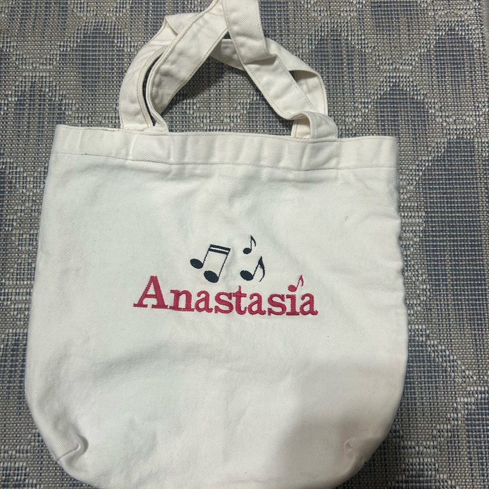 Anastasia Cream Tote with Musical Design